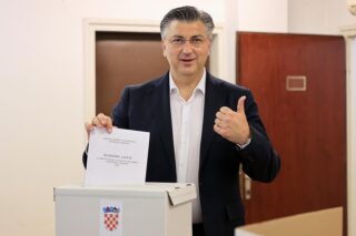 Zagreb: Andrej Plenković glasovao na izborima za EU parlament