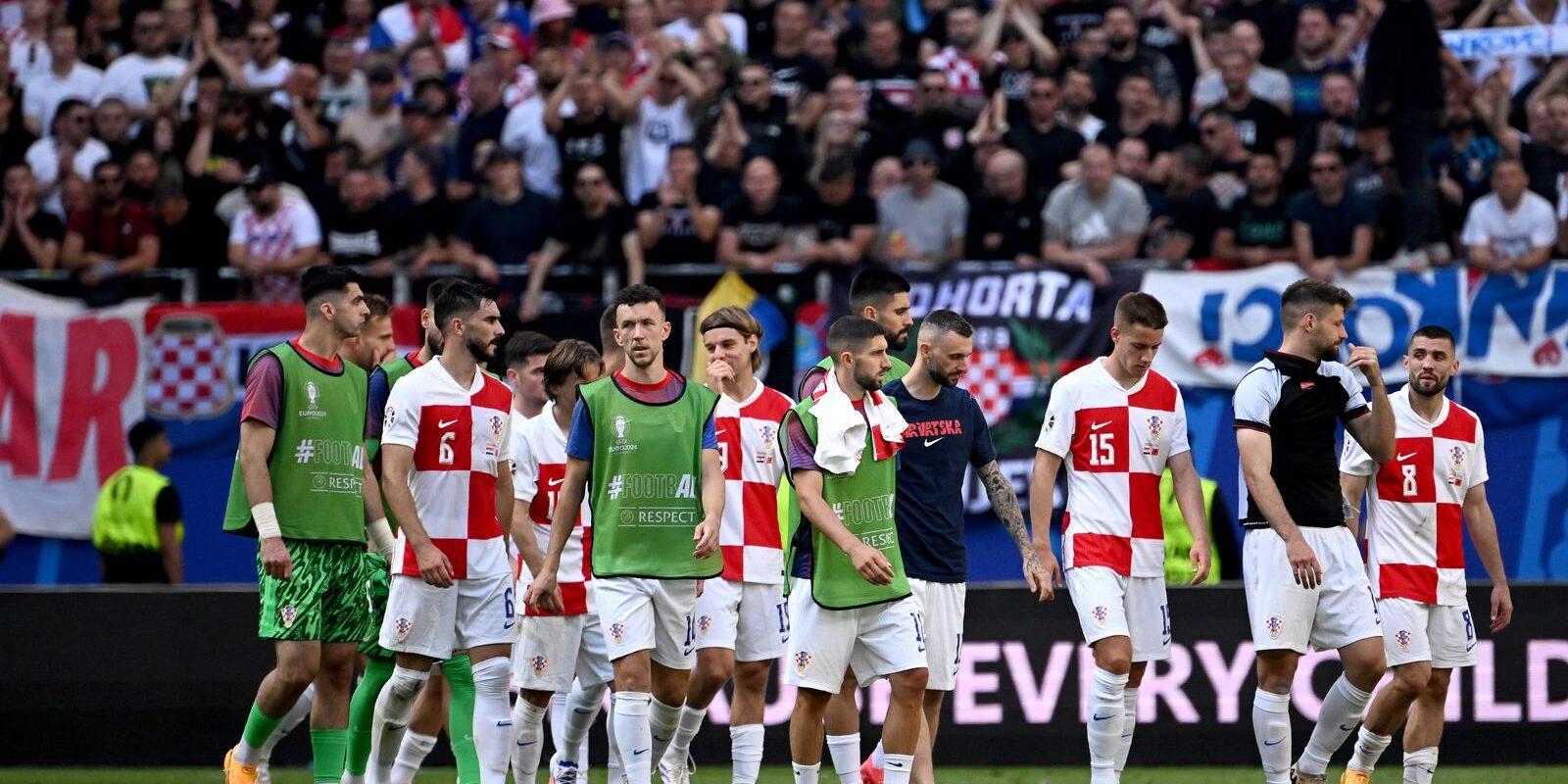 Hamburg: Hrvastki igrači nakon  susreta Hrvatske i Albanije u 2. kolu skupine B na Europskom prvenstvu