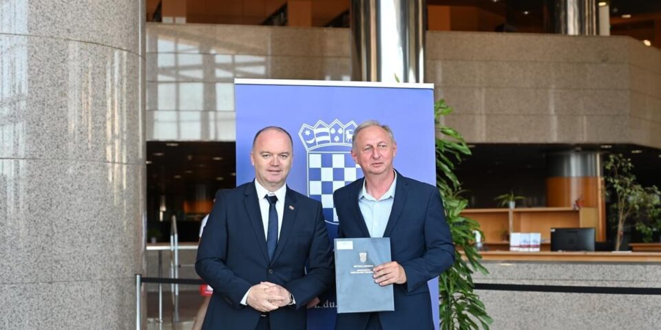 1050_WhatsApp_Slika_2024_07_31_u_08.37.08_51a38ffa