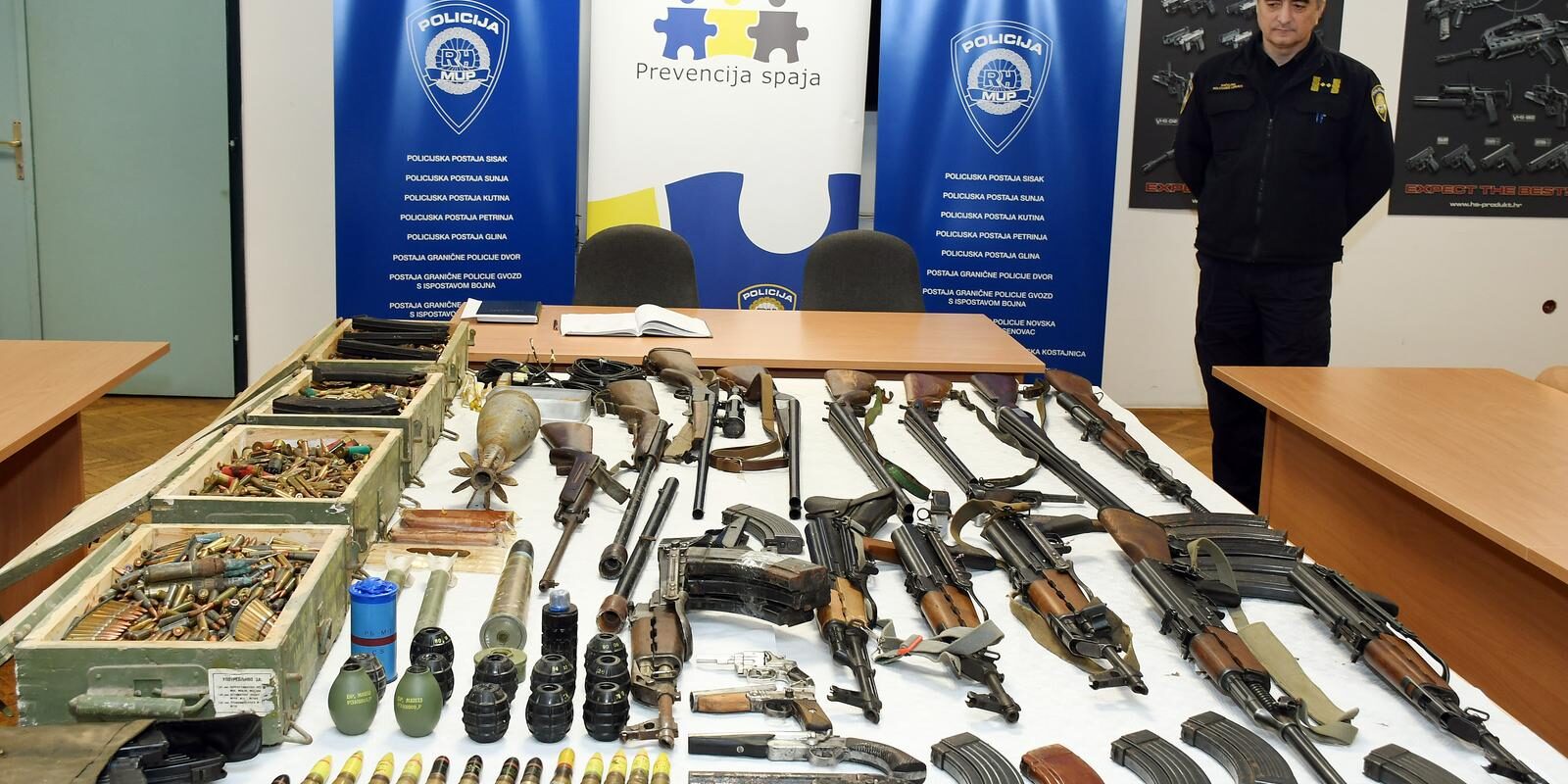 Petrinja: Policija predstavila rezultate kampanje “Manje oružja, manje tragedija”