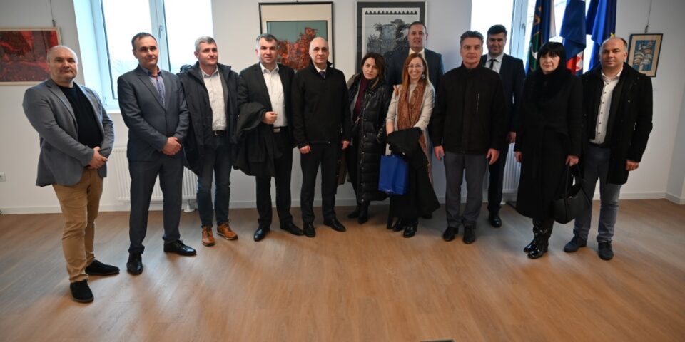 smz_image_2025-02-26_09-12-02-500