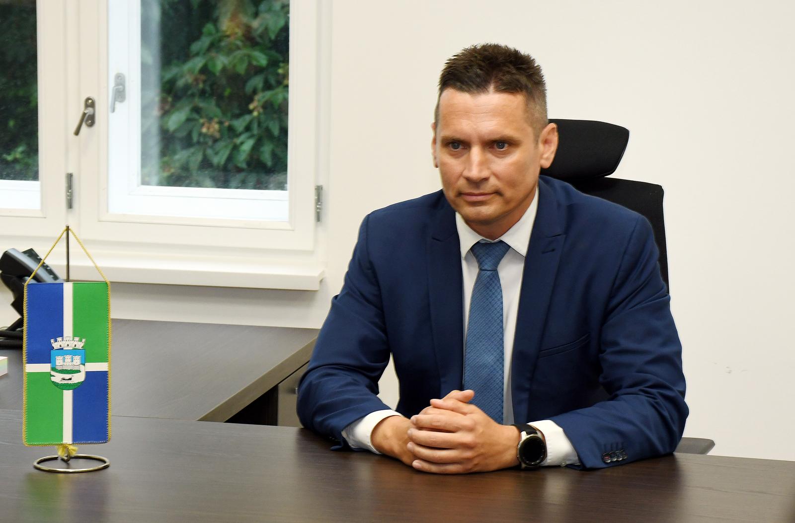 Sisak: Domagoj Orlić preuzeo dužnost gradonačelnika