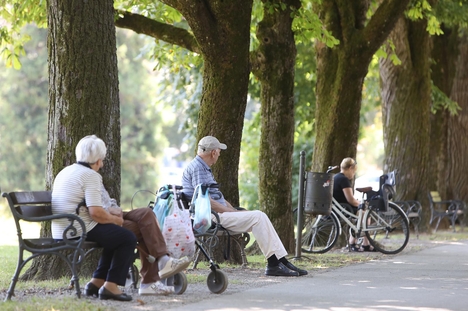 Karlovac: Hladovina gradskih parkova spas od vru?ina