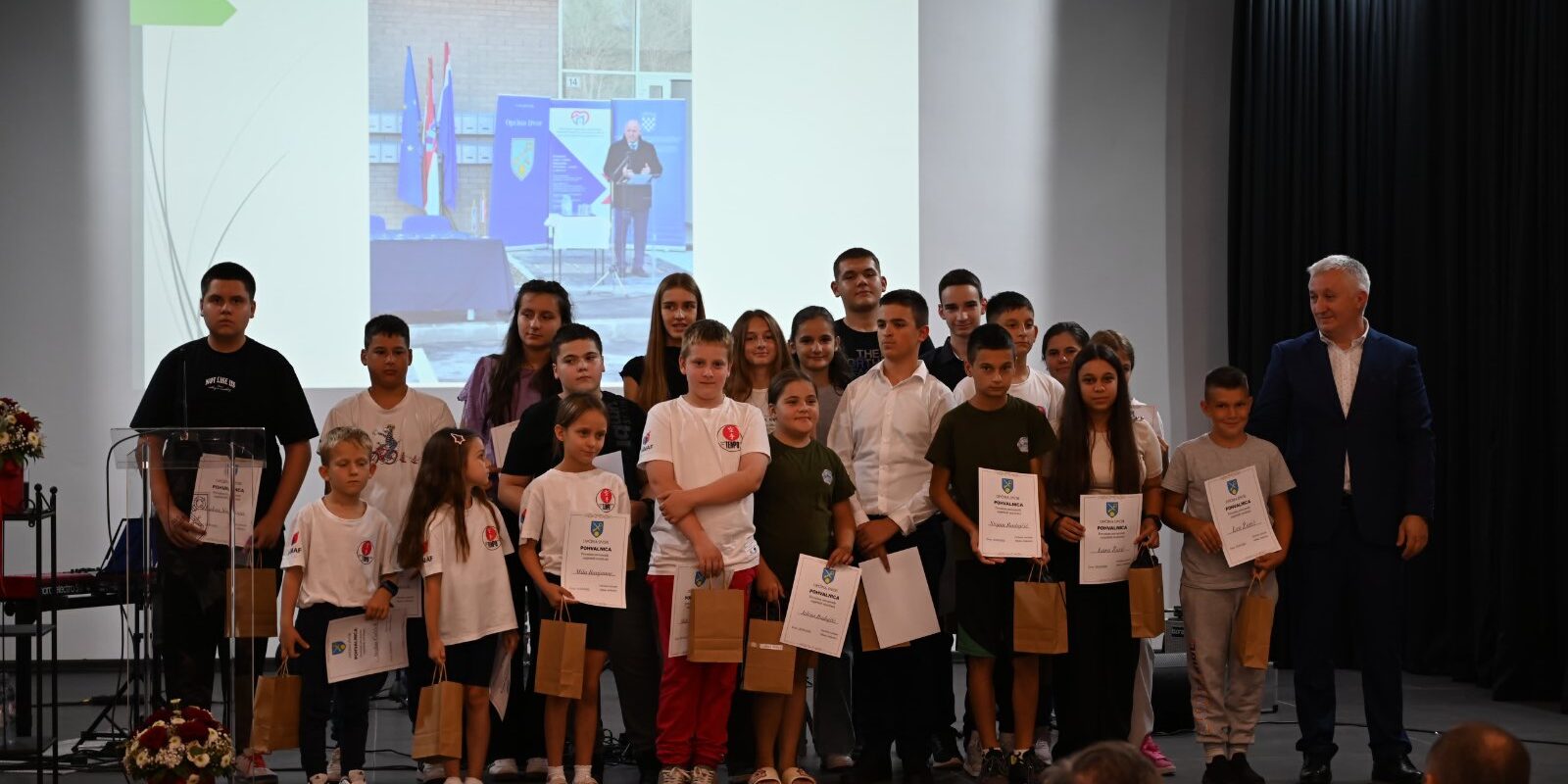 Dvor_10