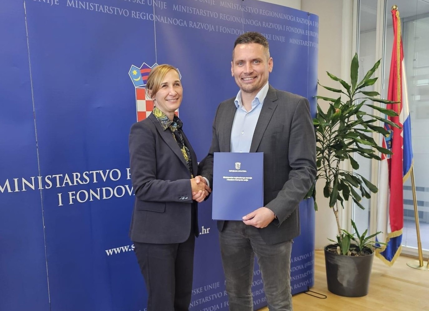 potpisivanje-ugovora