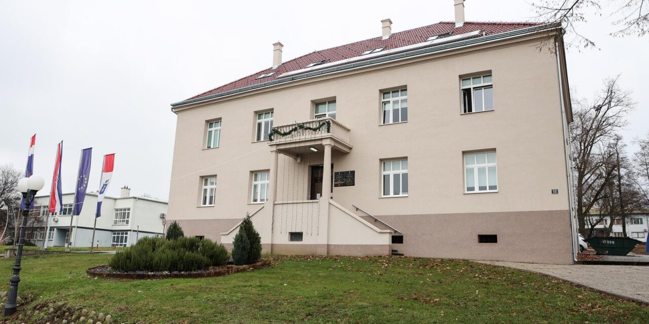 Zgrade Gradske uprave u Kutini