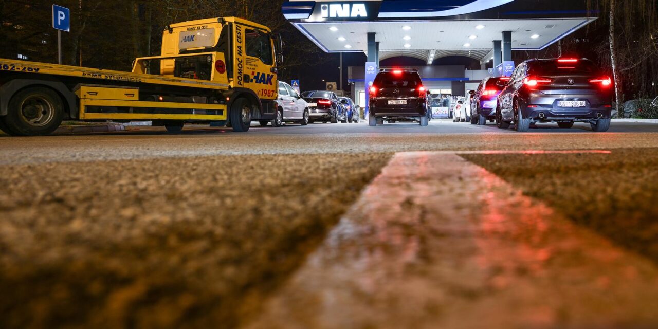 Zagreb: Gužve na benzinskim postajama zbog sutrašnjeg poskupljenja goriva