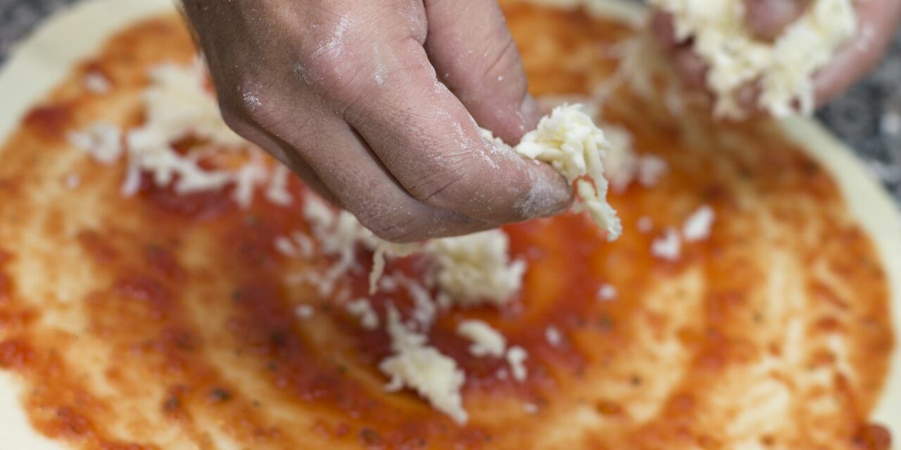 Zagreb: Priprema pizze bez glutena u pizzeriji Spizza