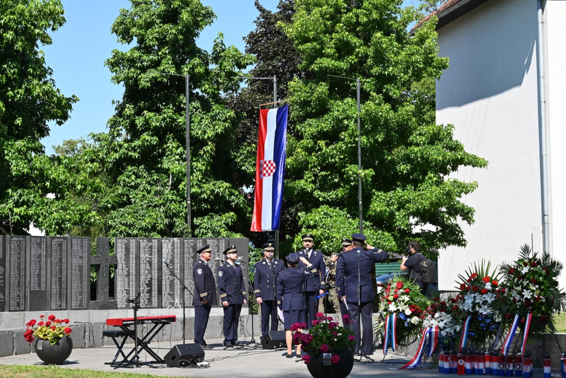 DSC_7711_Medium
