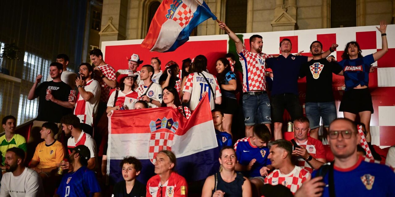 Zagreb: HNS-ova navijačka zona na Cvjetnom trgu