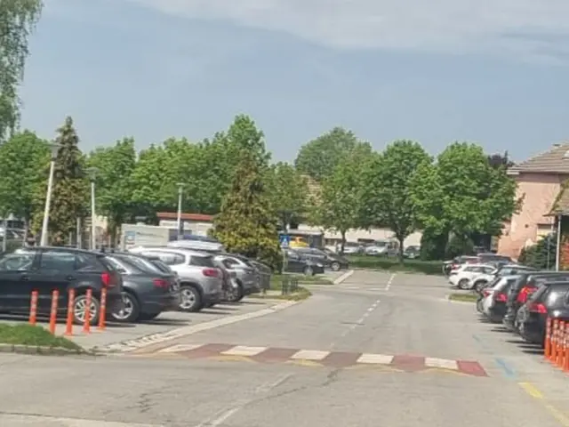 lezeci policajac-HD.90f807ff91447998948a613884817c1b
