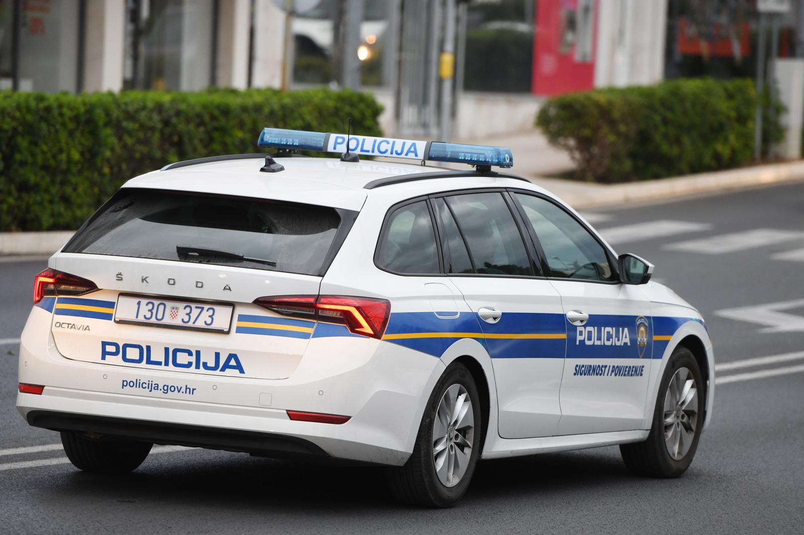 policija