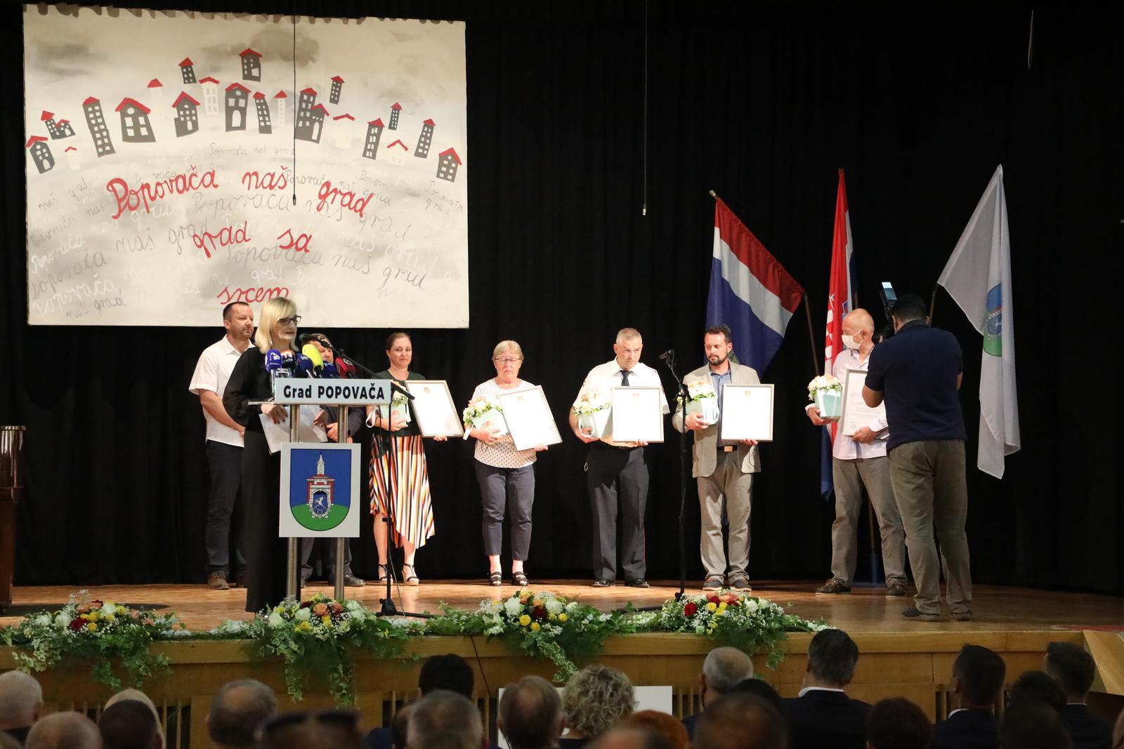 Predsjednik Milanović sudjelovao na svečanoj sjednici povodom Dana grada Popovače