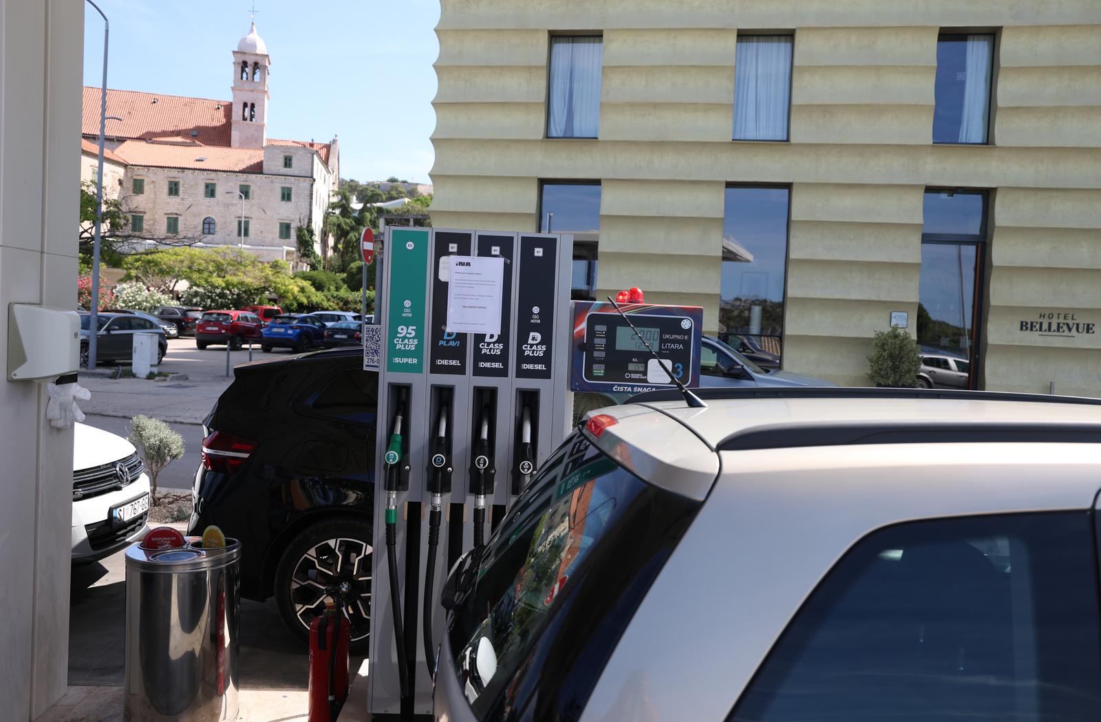 Ograni?eno to?enje goriva na pojedinim benzinskim postajama u �ibeniku