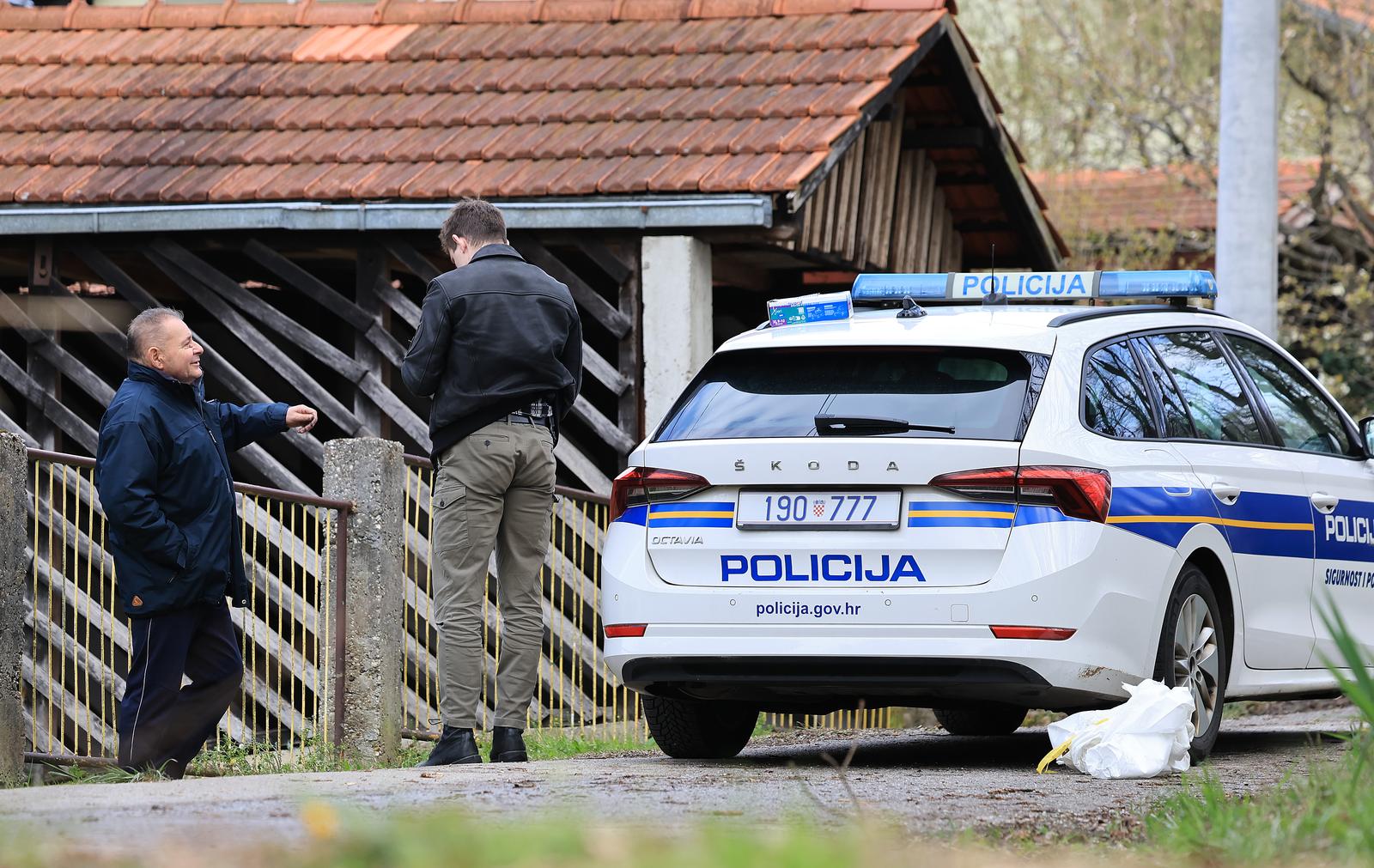 Pavučnjak: Dvije osobe smrtno stradale u požaru drvene kuće