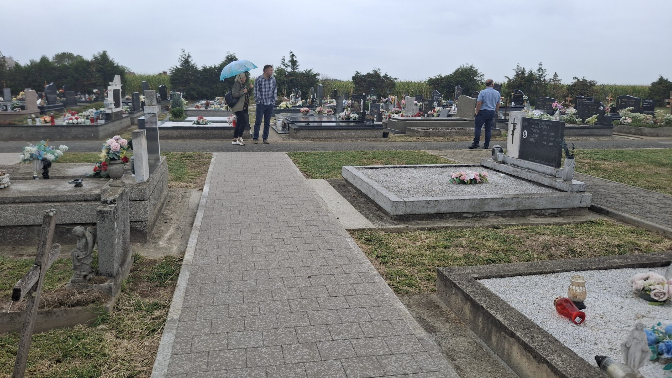 staza-groblje-potok