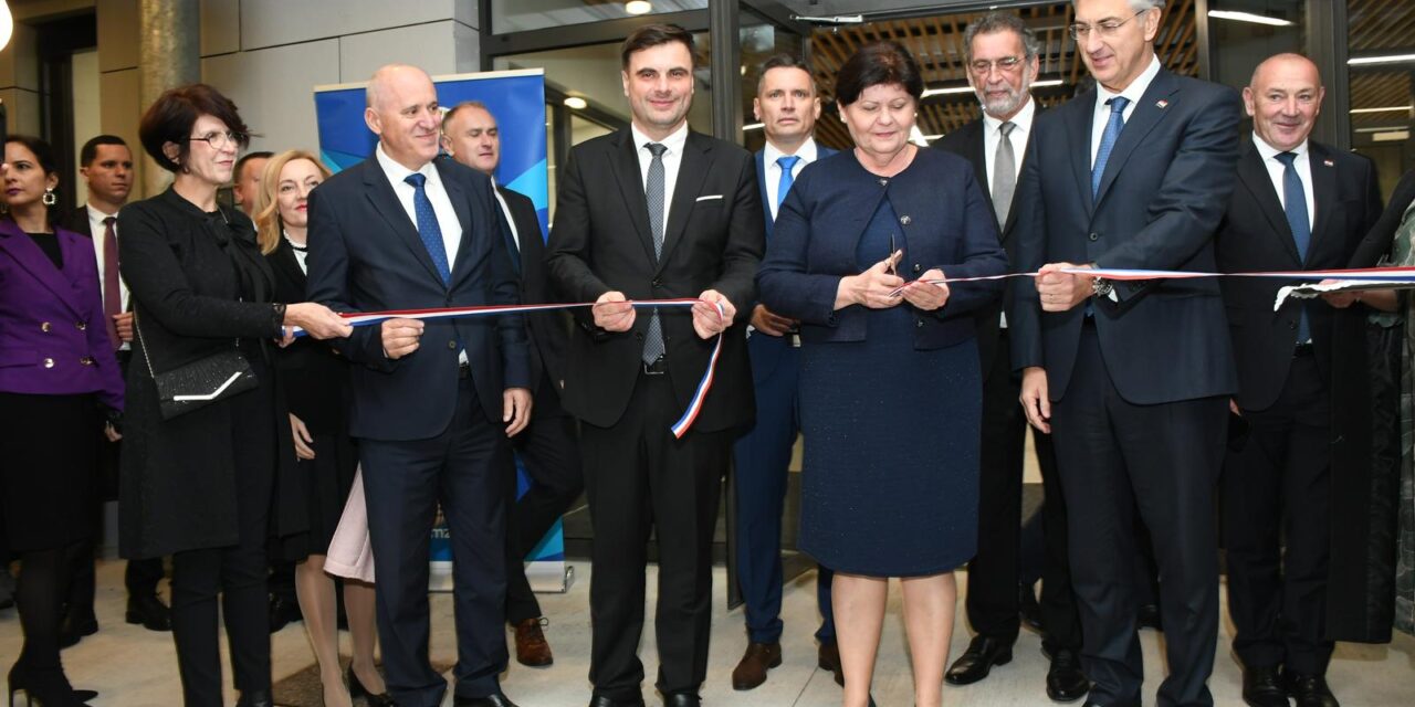 Sisak: Svečanost obilježavanja završetka radova na izgradnji nove zgrade Ekonomske škole Sisak